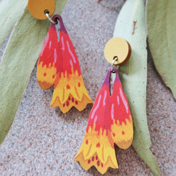 Australian native wildflower Christmas Bells wooden stud earrings.