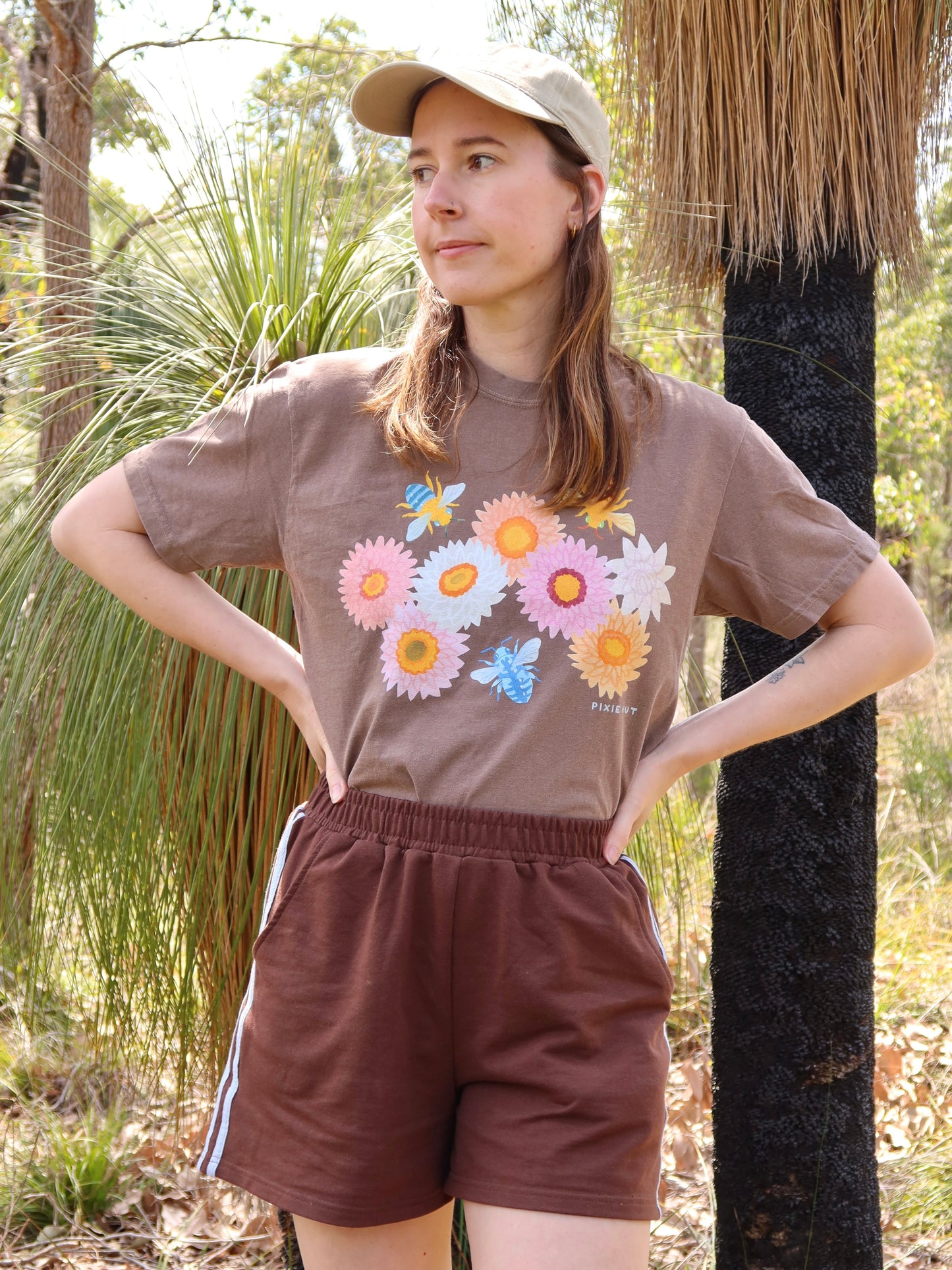 Strawflower & Bee T-shirt