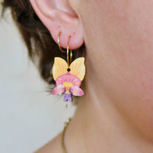 Load image into Gallery viewer, Australian wildflower Donkey Orchid wooden hoop earrings